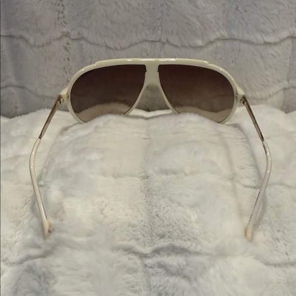 UNISEX - Special Edition Carrera Sunglasses, Cream/Brown Gradient Lens, UV Pr - Picture 3 of 5